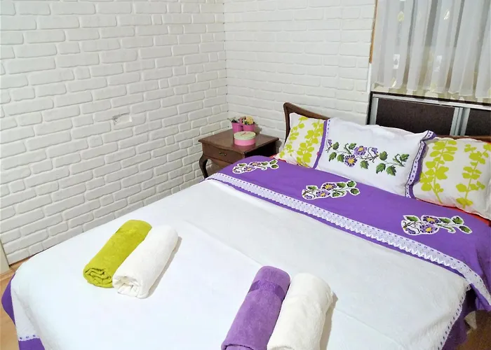 Aydinoglu With Terrace -4 Th Floor Without Lift